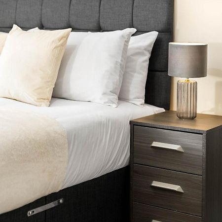 New Luxury Two Bedroom Apartment - City Centre - Netflix - Wifi - Top Rated - Jq 8Ah Бирмингам Екстериор снимка