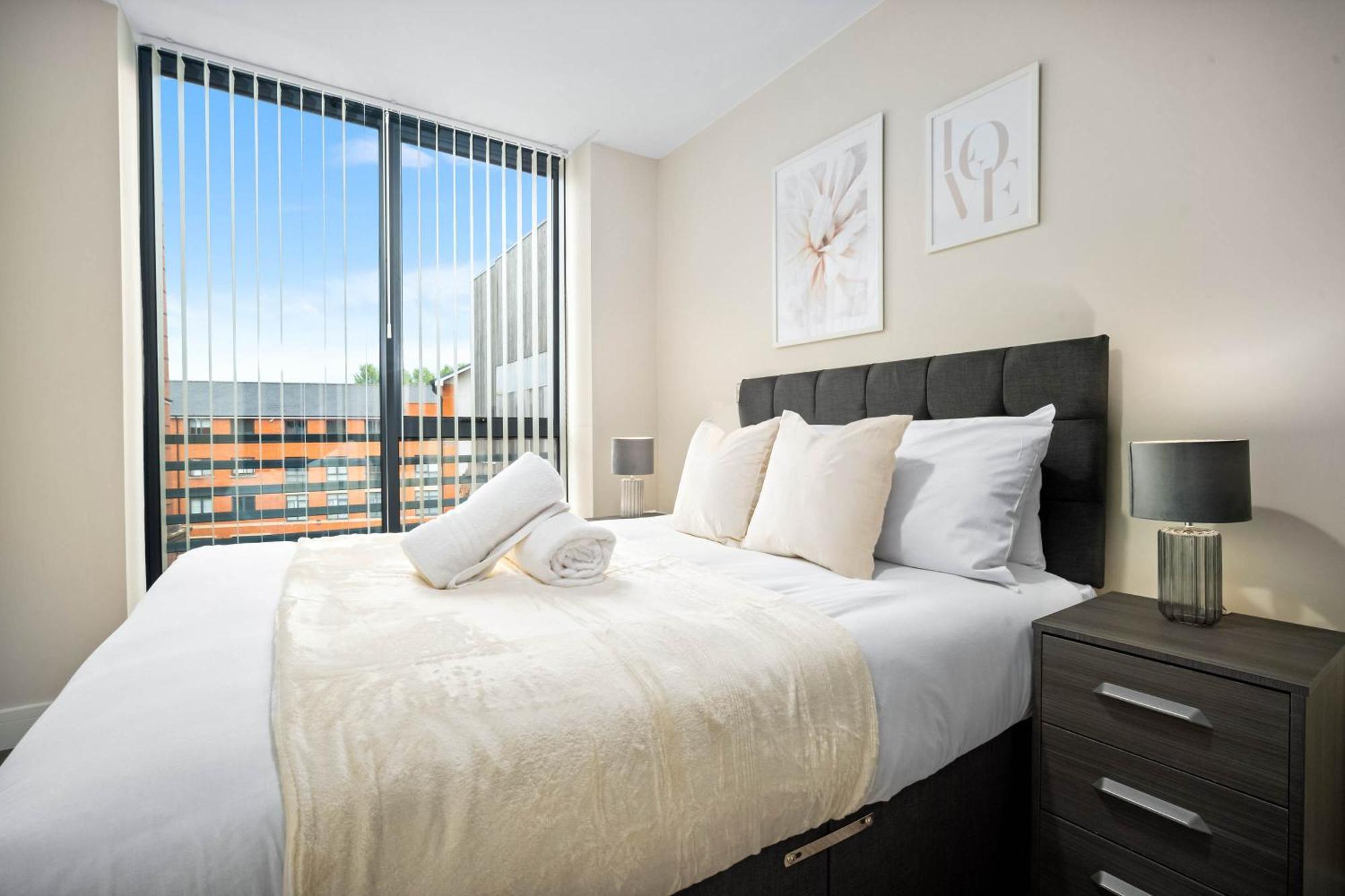New Luxury Two Bedroom Apartment - City Centre - Netflix - Wifi - Top Rated - Jq 8Ah Бирмингам Екстериор снимка